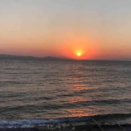 Izmir Karaburun Lebiderya Cati Kati Kaynarpinar