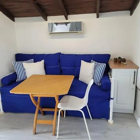 Izmir Karaburun Lebiderya Cati Kati Kaynarpinar Apartment